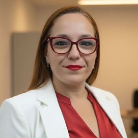 Cristina Gonçalves Lane Valiengo